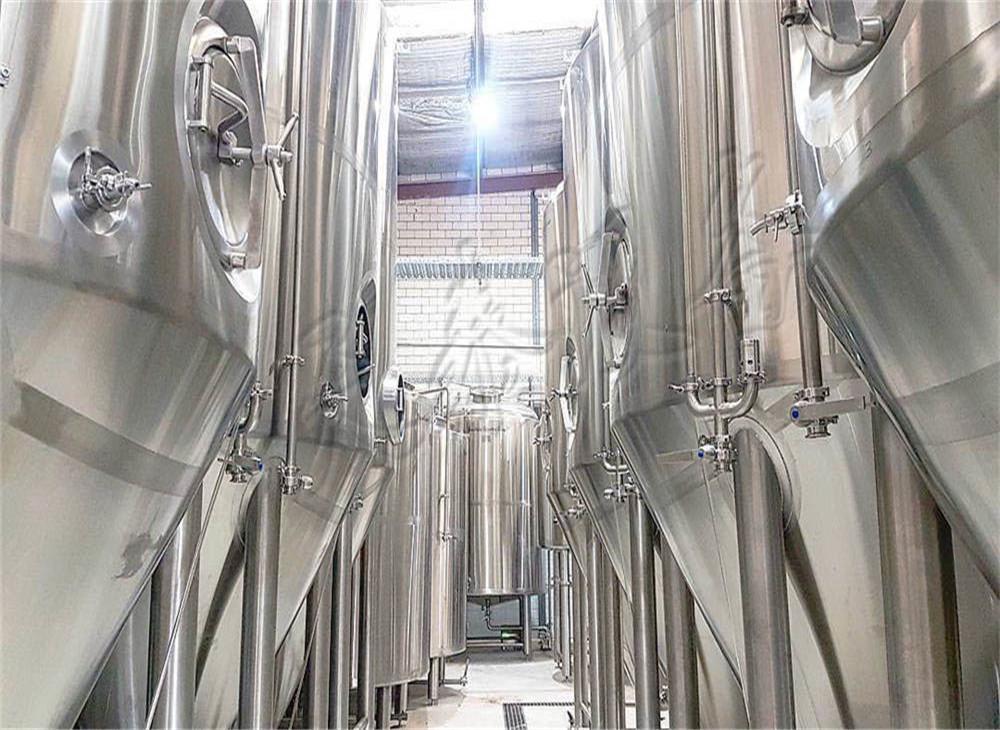 小型啤酒設(shè)備廠(chǎng)分享小麥麥芽的生產(chǎn)方法