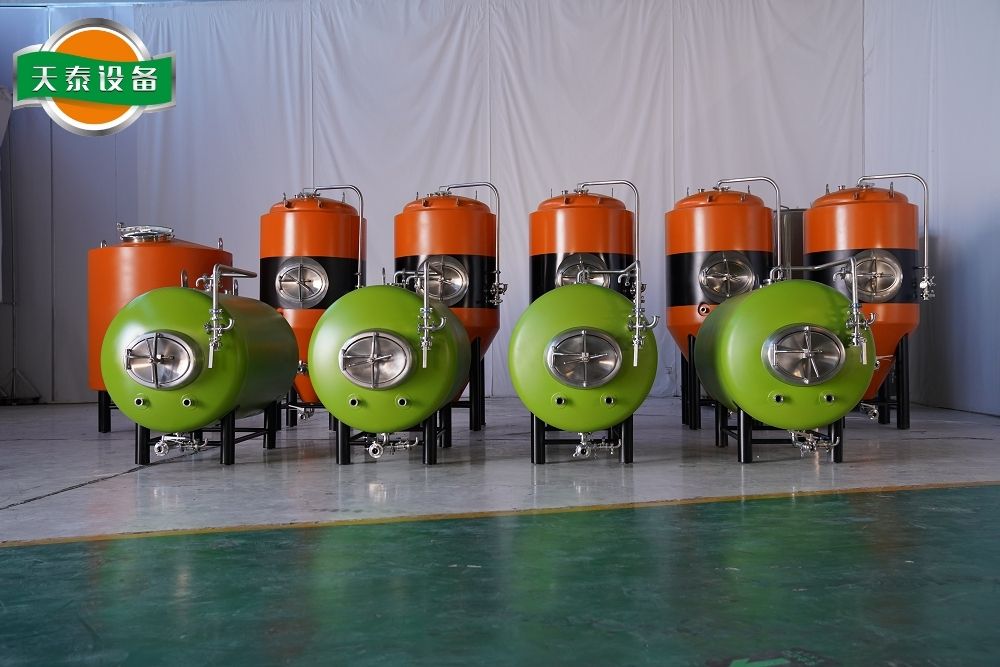 獨立的發(fā)酵罐、清酒罐和冰水罐