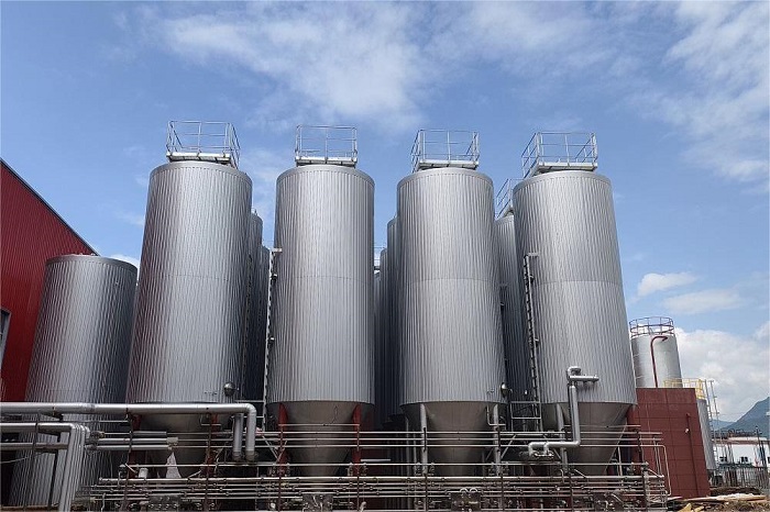 啤酒發(fā)酵罐-山東天泰項(xiàng)目