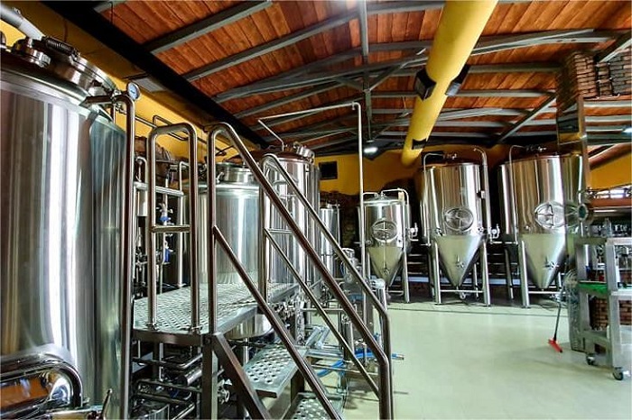 精釀啤酒廠的水處理：重要性、影響與處理方法